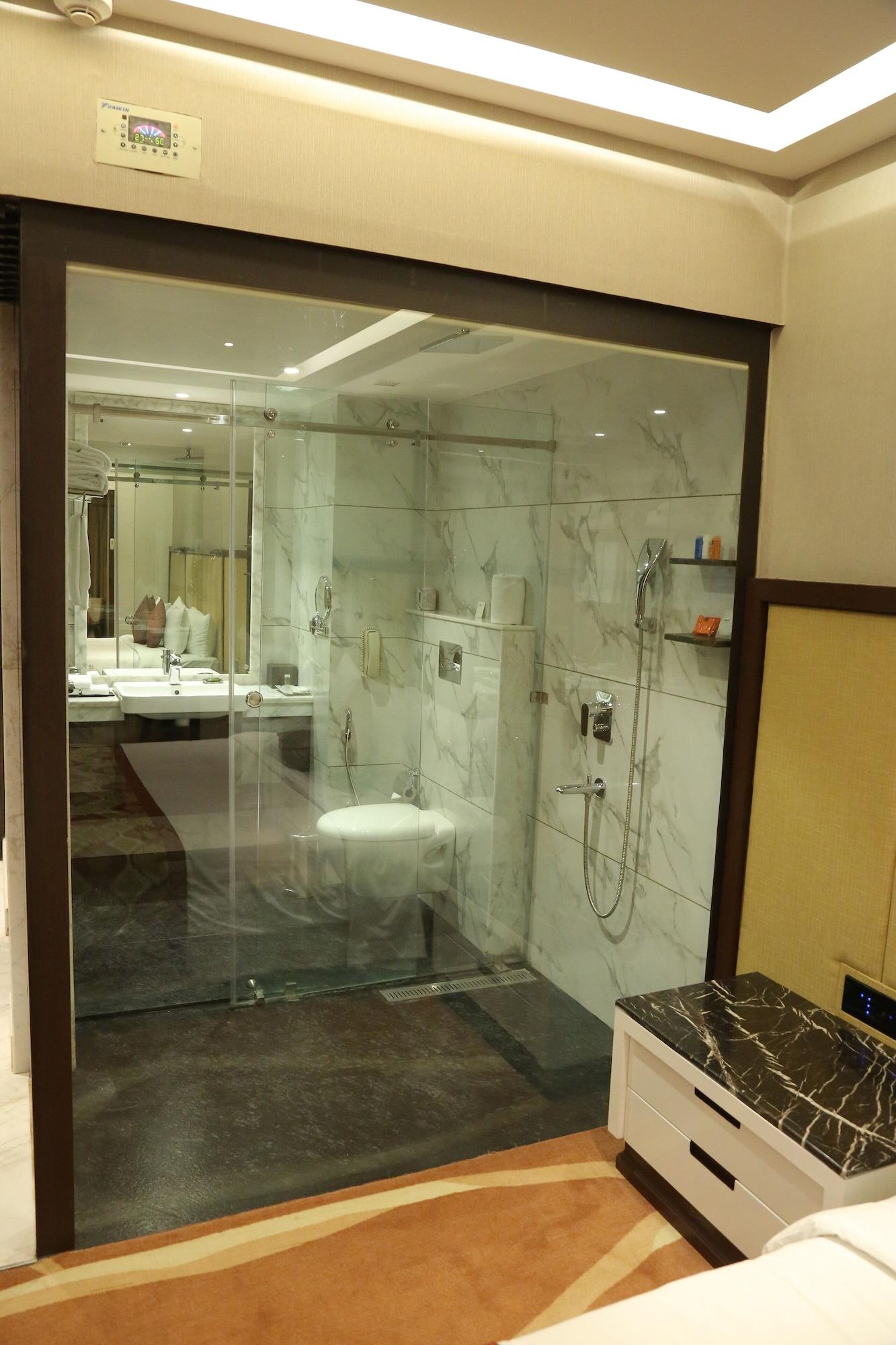 Radisson Lucknow City Center Eksteriør billede