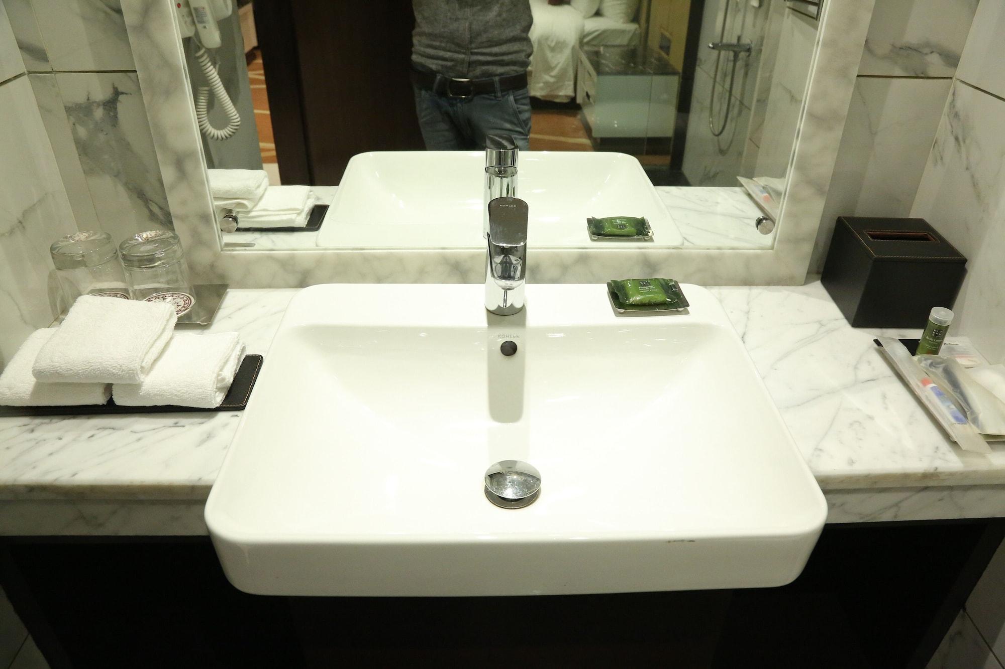 Radisson Lucknow City Center Eksteriør billede
