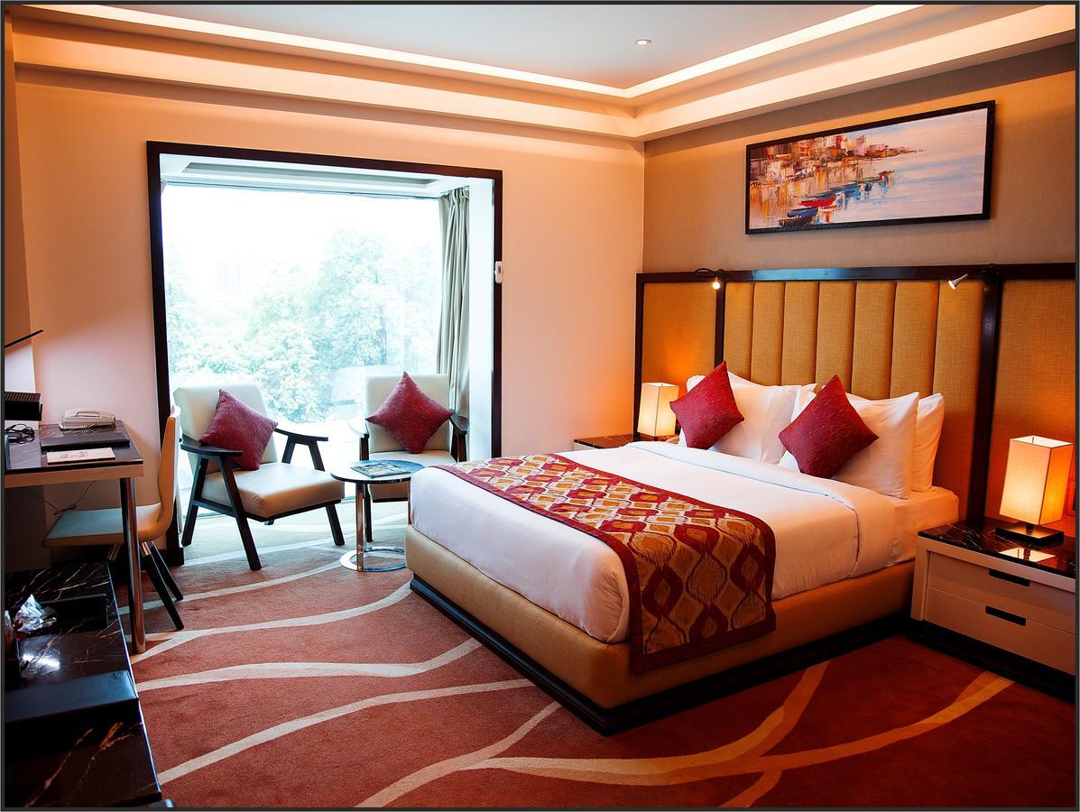 Radisson Lucknow City Center Eksteriør billede