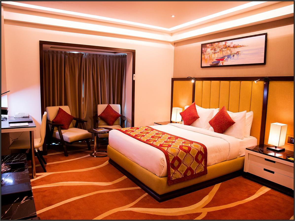 Radisson Lucknow City Center Eksteriør billede