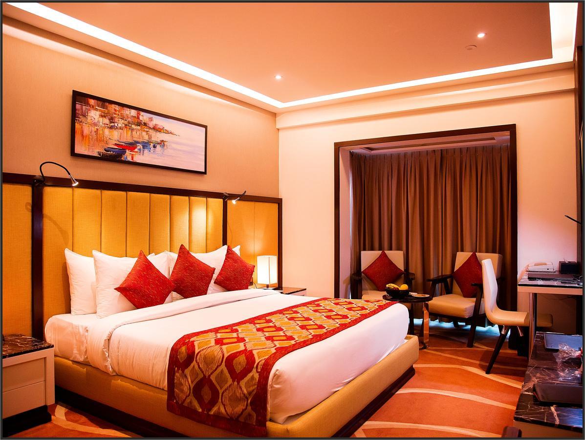 Radisson Lucknow City Center Eksteriør billede