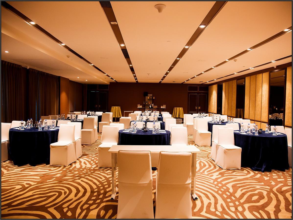 Radisson Lucknow City Center Eksteriør billede